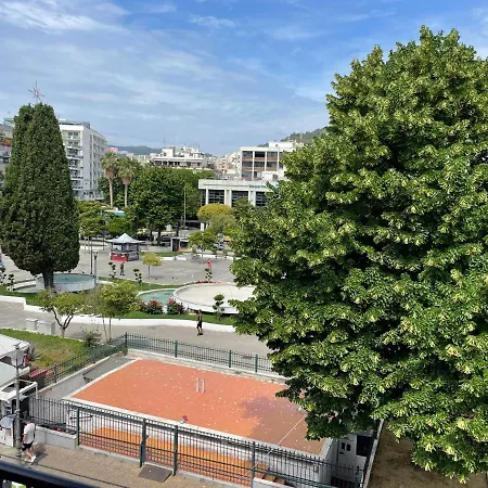 Square View Apartman Kavála