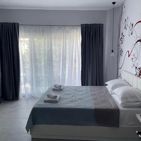 Square View * Kavála